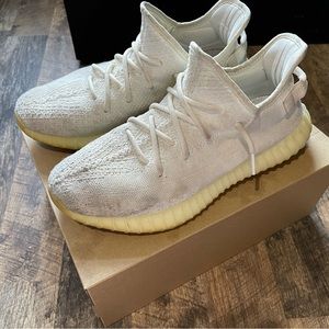 Yeezy Boost 350 Cream White / GOAT Authenticated
